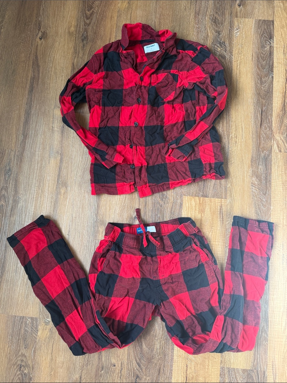 Old Navy Red and Black Plaid Pajama Christmas Set XS Unisex